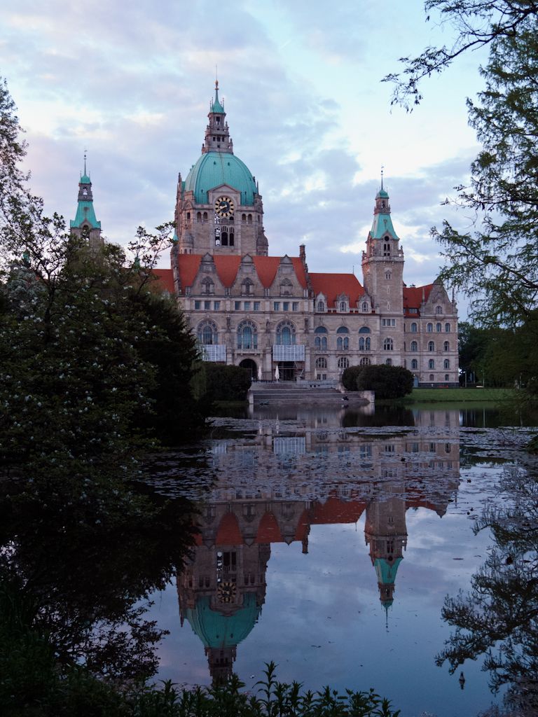 New Town Hall and Maschpark, Shot is taking in the evening of May, 3rd.