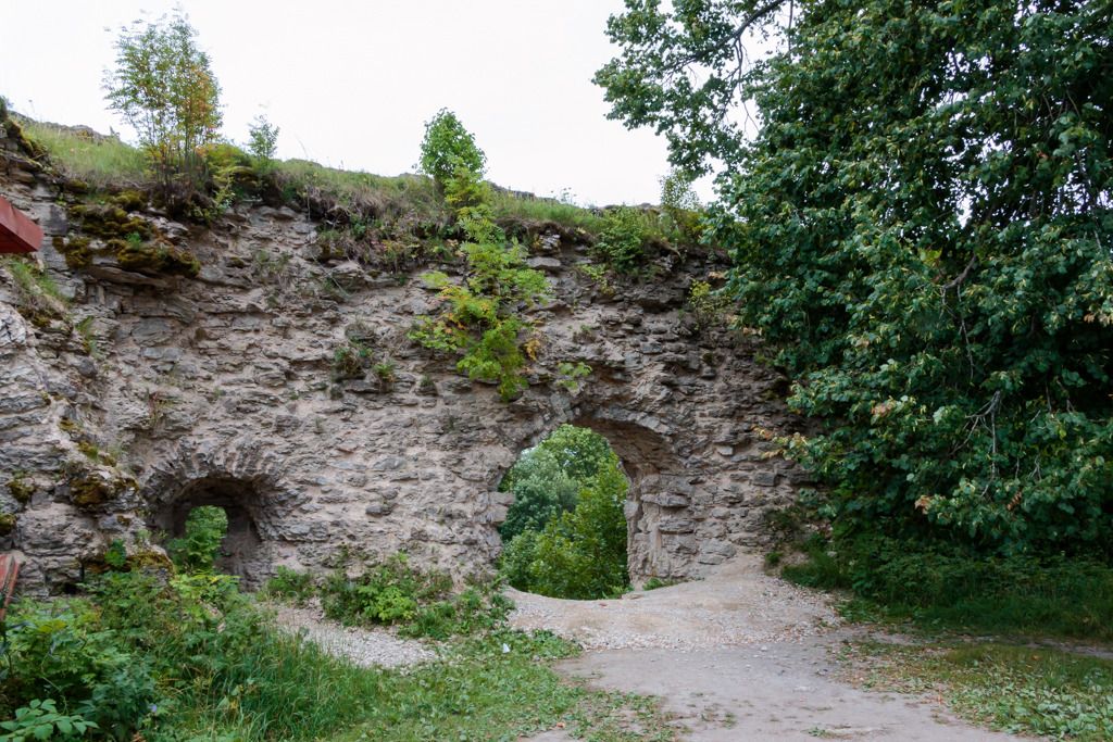 photo Koporye-16AUG2015-LoRes-0100_zpssq4fpwey.jpg