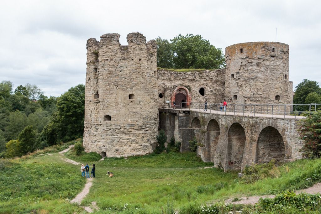 photo Koporye-16AUG2015-LoRes-0115_zpsxoglzwoo.jpg