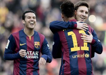 Messi scores three as Barça hammer Levante 5-0.