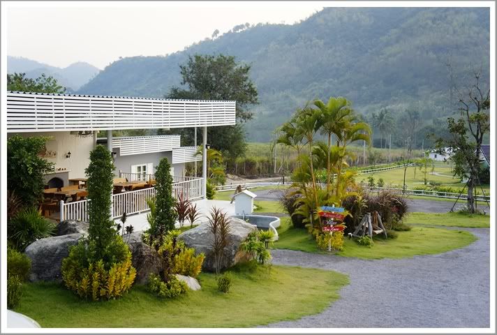 11 12 ก พ 55 เที่ยวสวนผึ้งกับเพื่อนๆ Villa Maroom