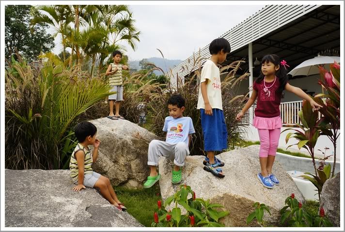 11 12 ก พ 55 เที่ยวสวนผึ้งกับเพื่อนๆ Villa Maroom