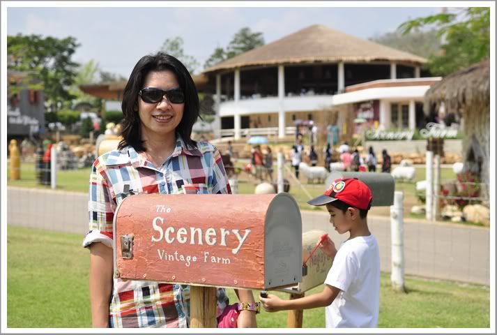 11 12 ก พ 55 เที่ยวสวนผึ้งกับเพื่อนๆ Villa Maroom