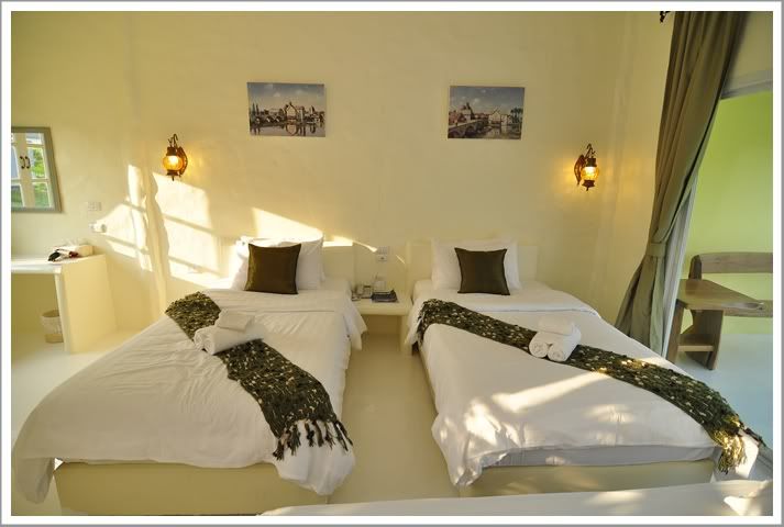 11 12 ก พ 55 เที่ยวสวนผึ้งกับเพื่อนๆ Villa Maroom
