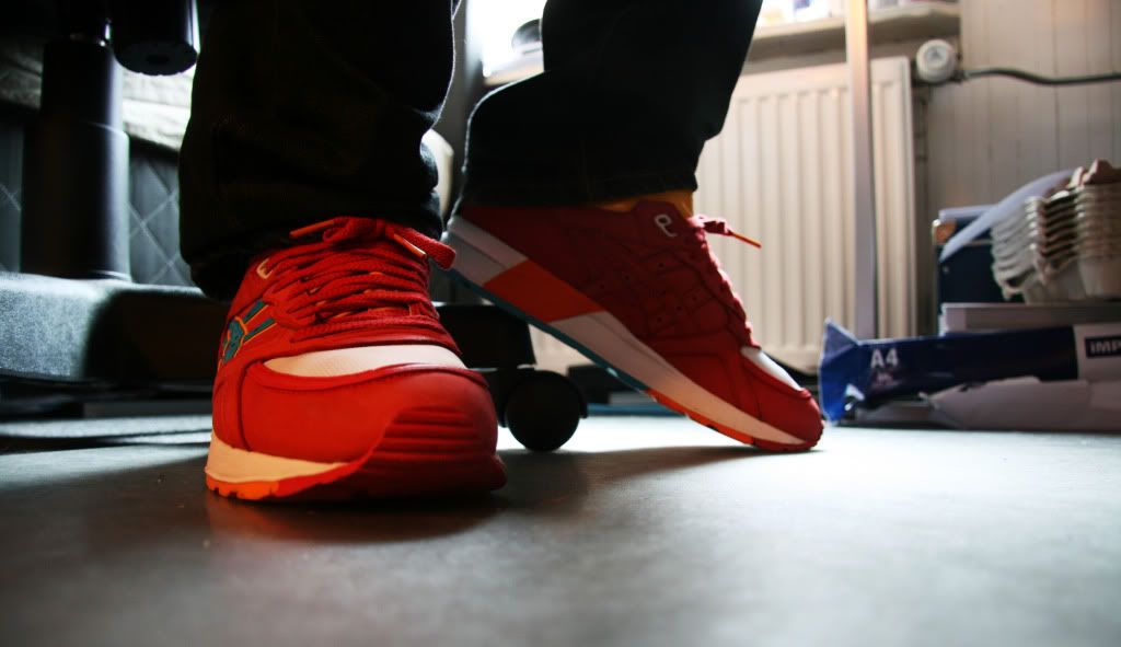 [img width=1024 height=591]http://i745.photobucket.com/albums/xx99/oldskoolpinda/Wivah/AsicsElms_binnen.jpg[/img]
