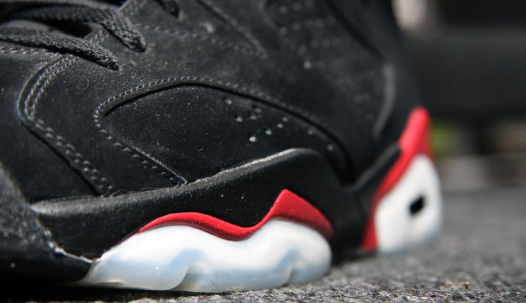 [img width=1024 height=591]http://i745.photobucket.com/albums/xx99/oldskoolpinda/Wivah/Jordans6infrared_detail.jpg[/img]