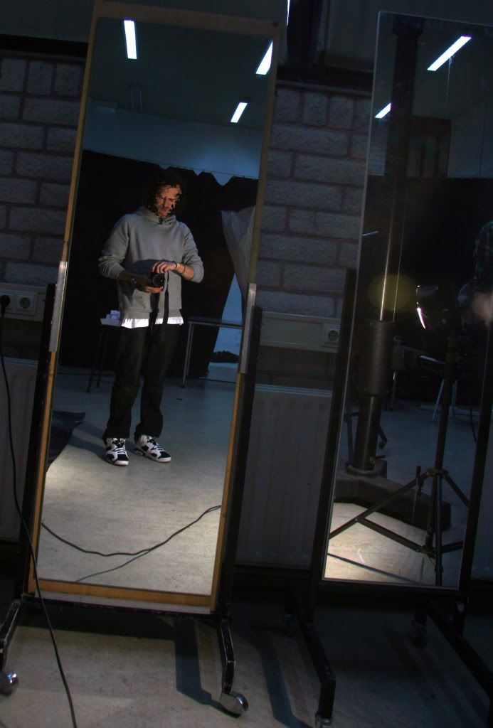 [img width=693 height=1024]http://i745.photobucket.com/albums/xx99/oldskoolpinda/Wivah/Jordans6oreos_studio.jpg[/img]